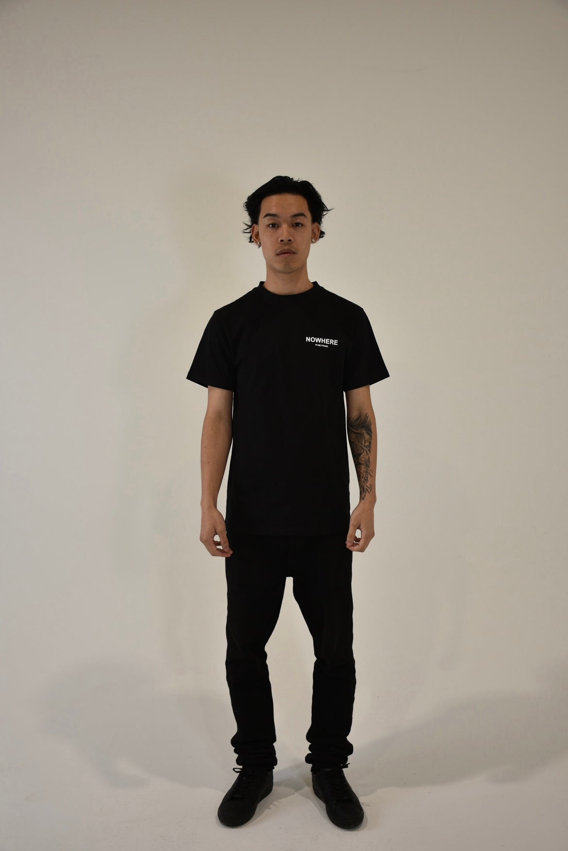 BLACK TEE